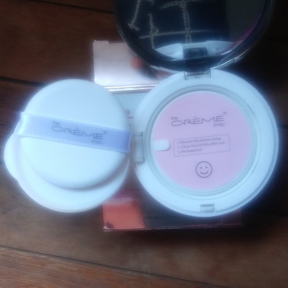 Make up - Picture 3 of 3